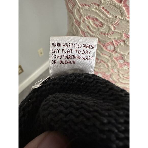 Vintage 90s Black Floral Embroidered Sweater Sz Medium Boho Anthro Vibes Grannie - Picture 11 of 12